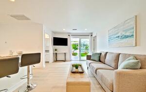 Sunset Beach Oasis Steps from the Sand - Sunset Beach, California