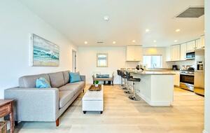 Sunset Beach Oasis Steps from the Sand - Sunset Beach, California