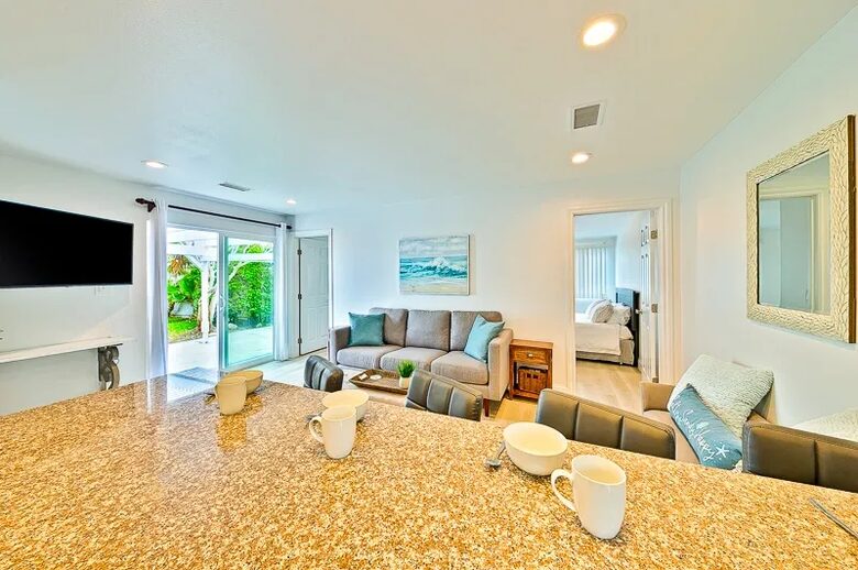 Sunset Beach Oasis Steps from the Sand - Sunset Beach, California