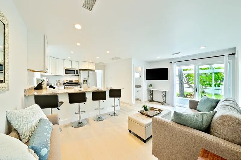 Sunset Beach Oasis Steps from the Sand - Sunset Beach, California