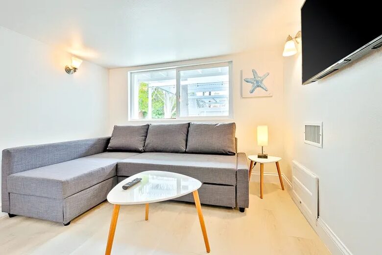 Sunset Beach Oasis Steps from the Sand - Sunset Beach, California