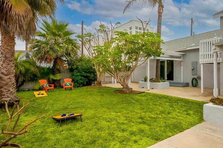 Sunset Beach Oasis Steps from the Sand - Sunset Beach, California