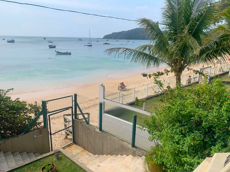 Oceanfront Apartment in Bombinhas - Bombinhas, Brazil