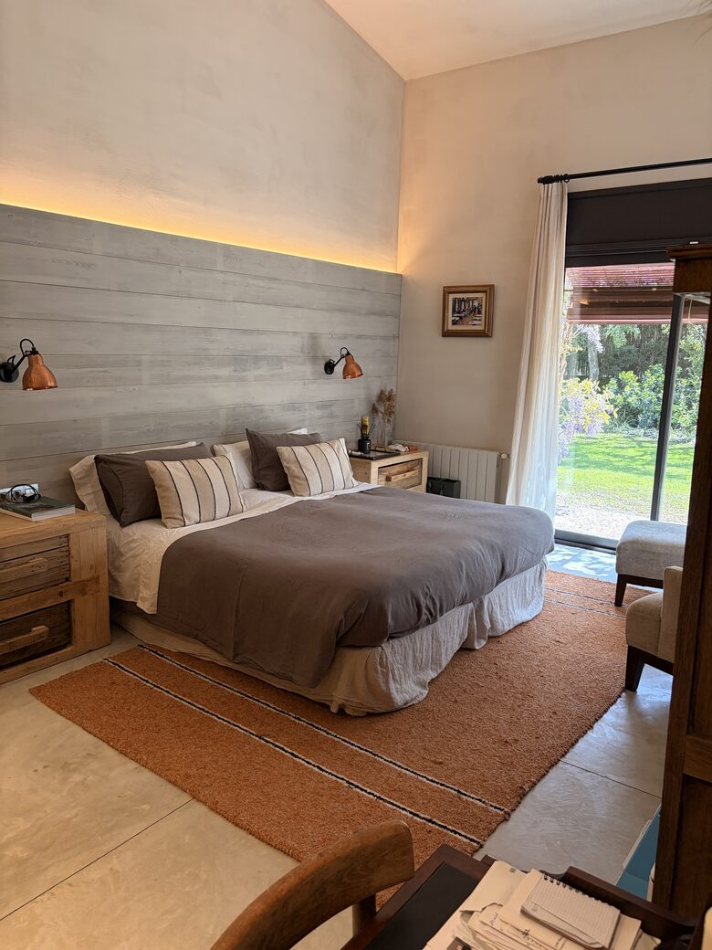 Single-Level Villa with Empordà Views - Palau Sator, Spain