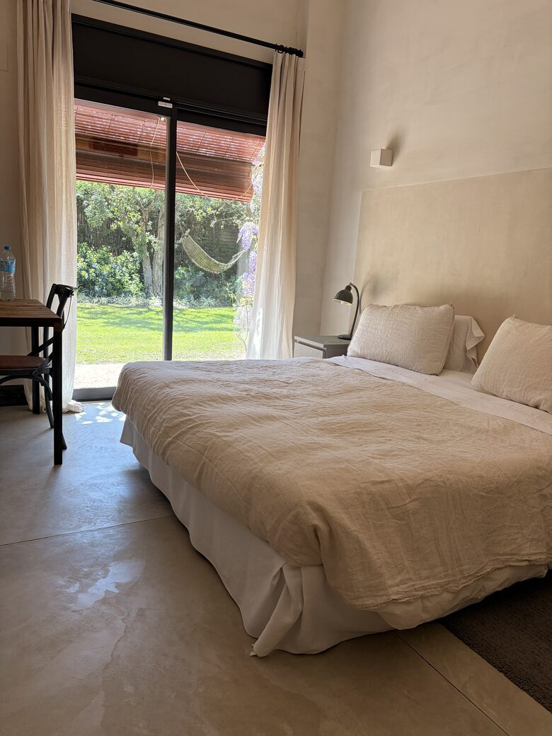 Single-Level Villa with Empordà Views - Palau Sator, Spain