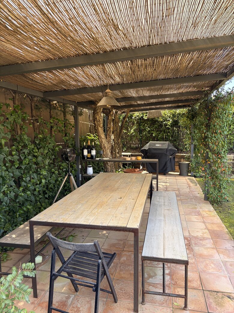 Single-Level Villa with Empordà Views - Palau Sator, Spain