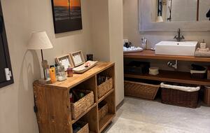 Single-Level Villa with Empordà Views - Palau Sator, Spain