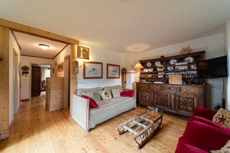 Elegant Ground-Floor Apartment with Shared Spa Access - Madulain, Switzerland