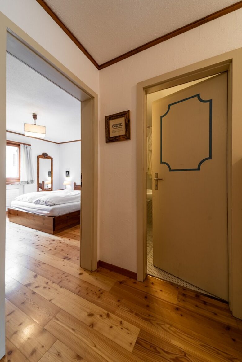 Elegant Ground-Floor Apartment with Shared Spa Access - Madulain, Switzerland