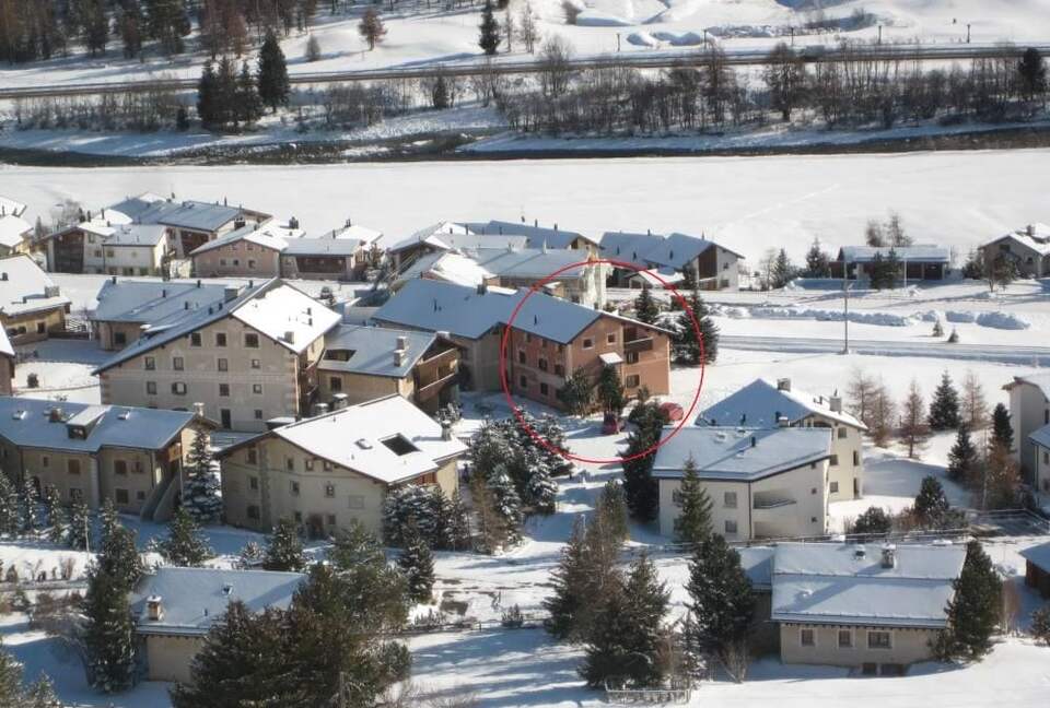 Elegant Ground-Floor Apartment with Shared Spa Access - Madulain, Switzerland