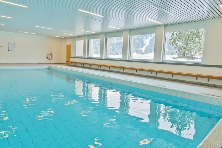 Elegant Ground-Floor Apartment with Shared Spa Access - Madulain, Switzerland