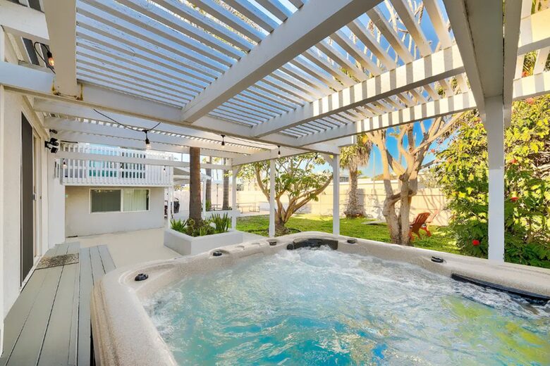 Sunset Beach Oasis Steps from the Sand - Sunset Beach, California