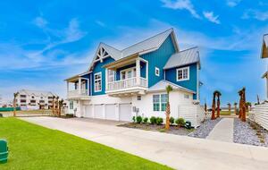 Coastal Luxury in Palmilla Beach Community - Port Aransas, Texas