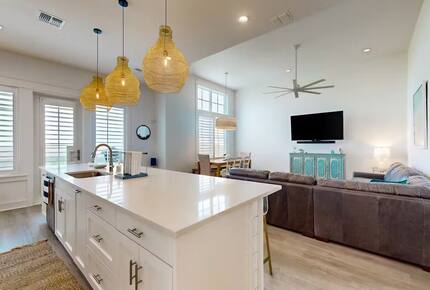 Coastal Luxury in Palmilla Beach Community - Port Aransas, Texas