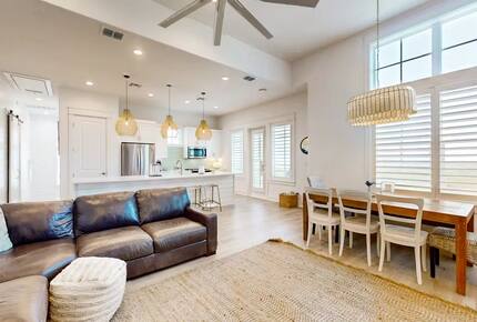 Coastal Luxury in Palmilla Beach Community - Port Aransas, Texas