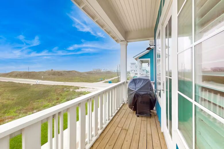 Coastal Luxury in Palmilla Beach Community - Port Aransas, Texas