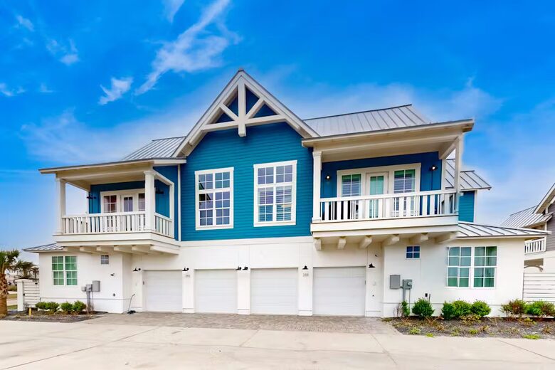 Coastal Luxury in Palmilla Beach Community - Port Aransas, Texas