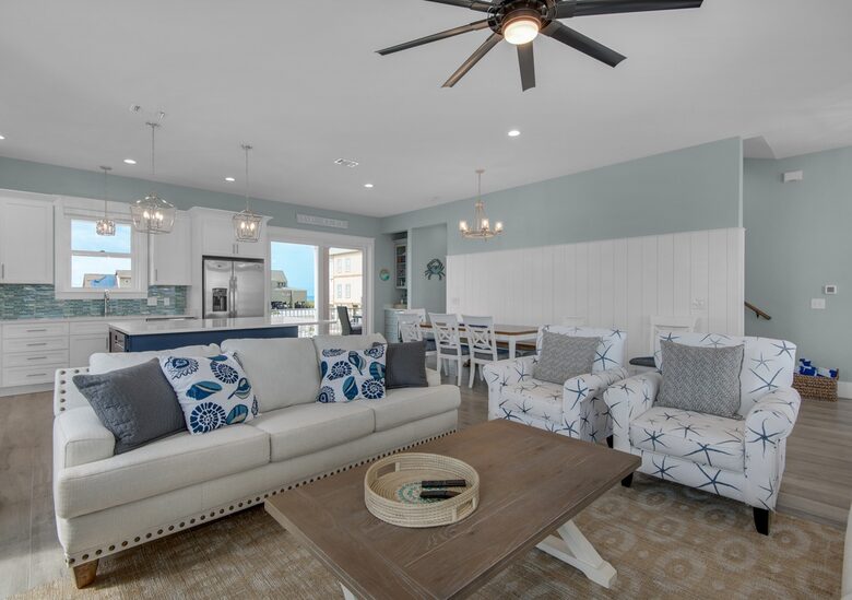 Peachy Queen Coastal Estate - Navarre, Florida