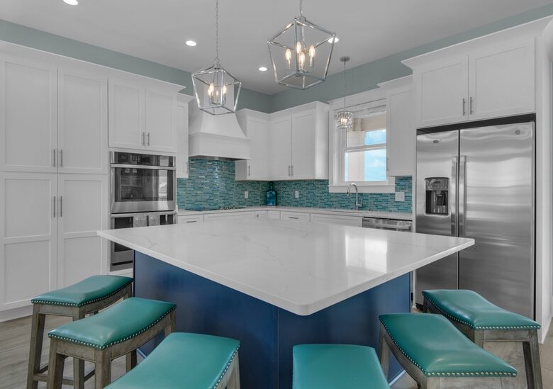 Peachy Queen Coastal Estate - Navarre, Florida