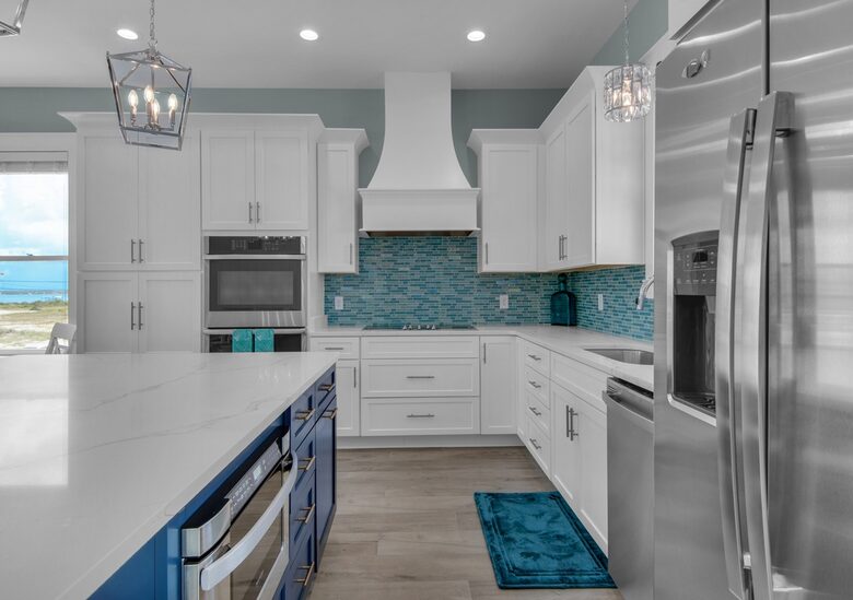 Peachy Queen Coastal Estate - Navarre, Florida