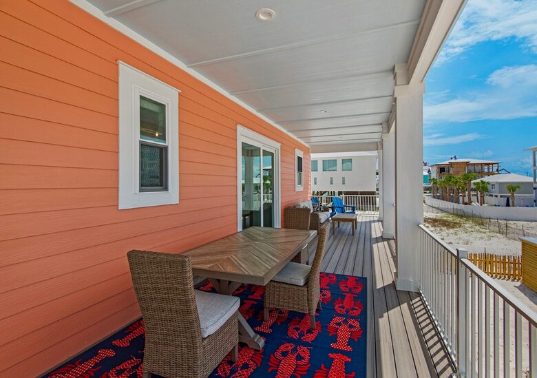 Peachy Queen Coastal Estate - Navarre, Florida