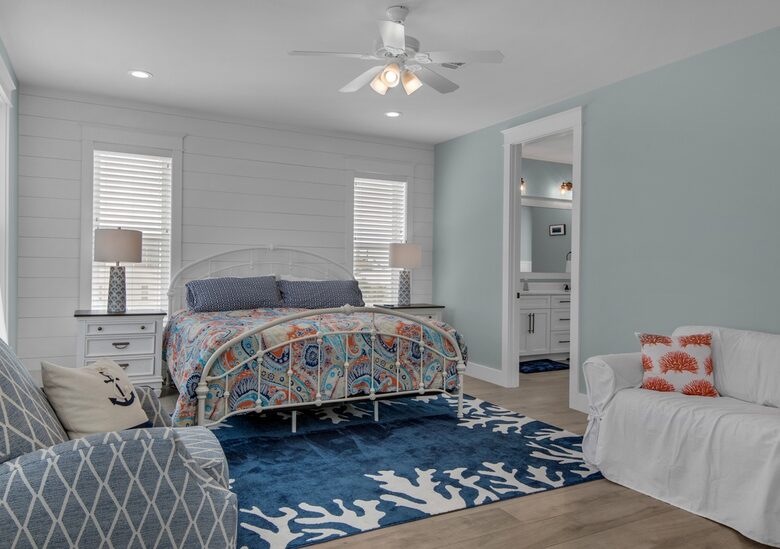 Peachy Queen Coastal Estate - Navarre, Florida