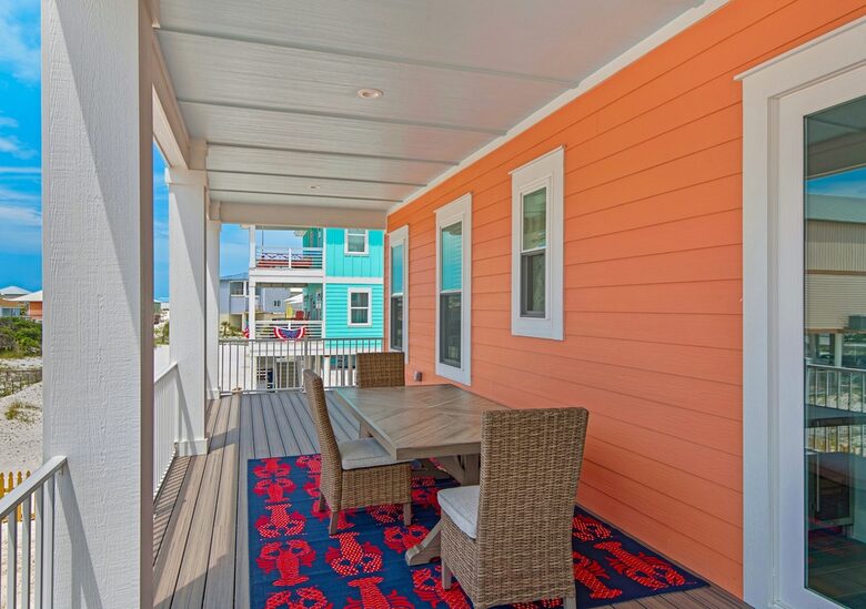 Peachy Queen Coastal Estate - Navarre, Florida