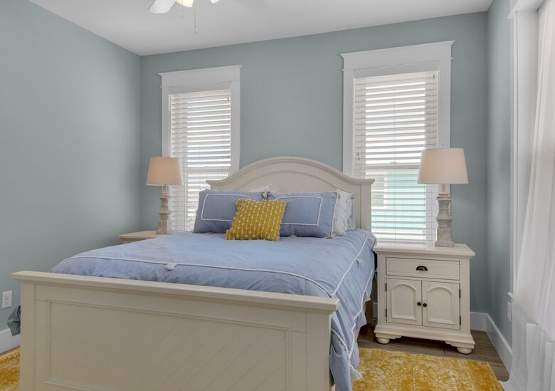 Peachy Queen Coastal Estate - Navarre, Florida