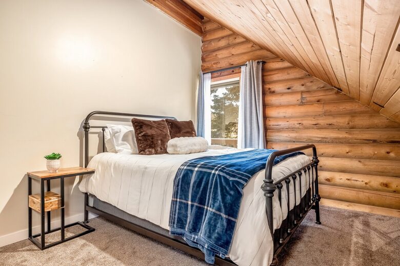 Summit Park Log Cabin Near Park City Resorts - Park City, Utah