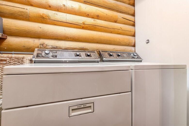 Summit Park Log Cabin Near Park City Resorts - Park City, Utah