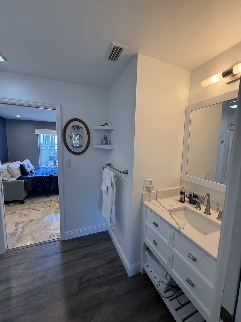 Waterfront Bradenton Home with Heated Pool - Bradenton, Florida