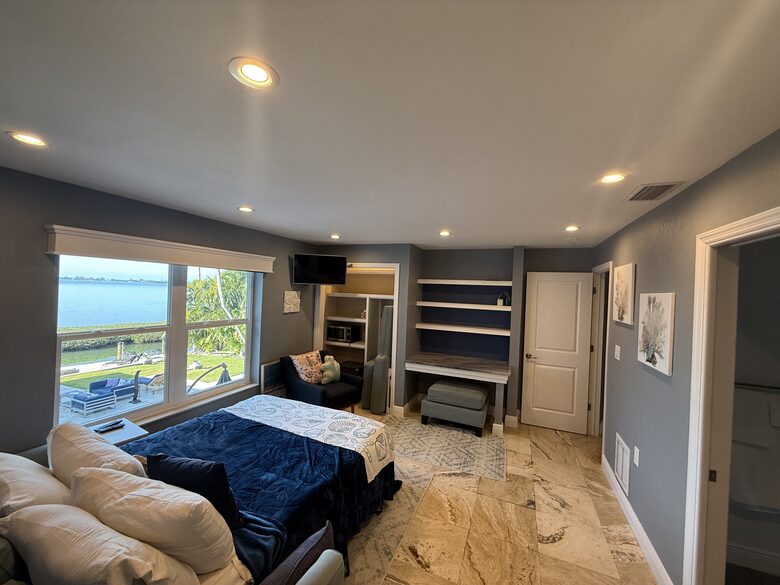 Waterfront Bradenton Home with Heated Pool - Bradenton, Florida