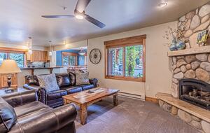 Stone Hearth Retreat at Ore House Plaza - Steamboat Springs, Colorado