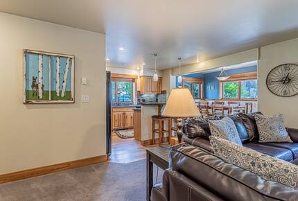 Stone Hearth Retreat at Ore House Plaza - Steamboat Springs, Colorado