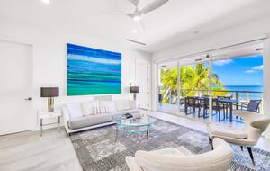 Oceanfront Modern Retreat with Private Beach and Dock - Islamorada, Florida