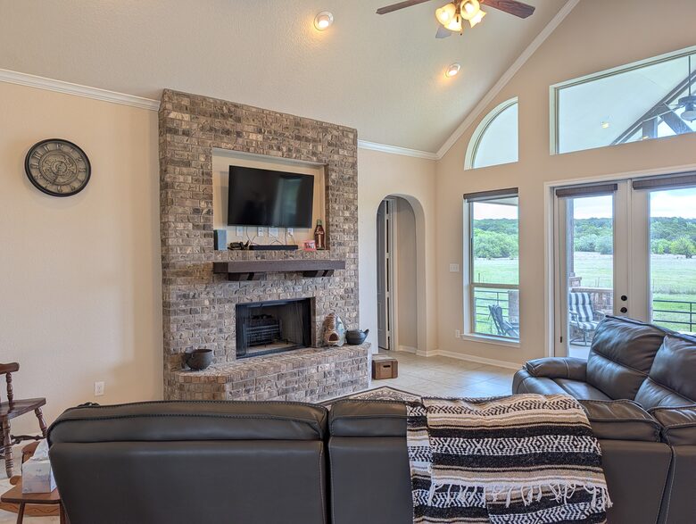 Secluded Texas Ranch Retreat with Panoramic Views - Goldthwaite, Texas