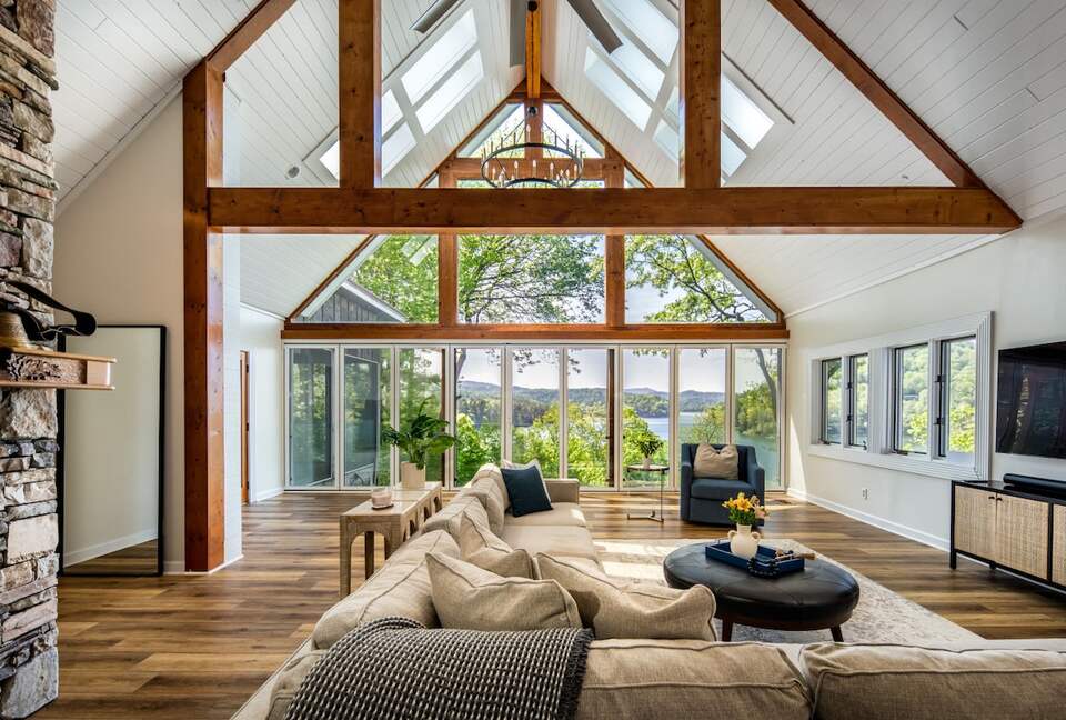 Glenville Lake House with Scenic Views - Glenville, North Carolina