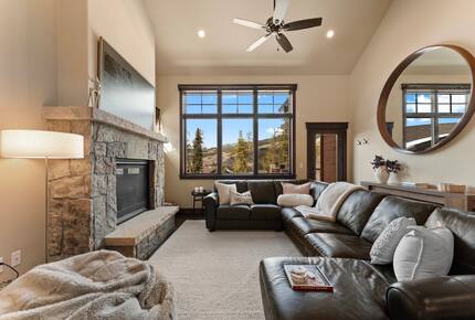 Keystone Townhome with Hot Tub & Shuttle Access - Keystone, Colorado