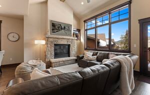Keystone Townhome with Hot Tub & Shuttle Access - Keystone, Colorado