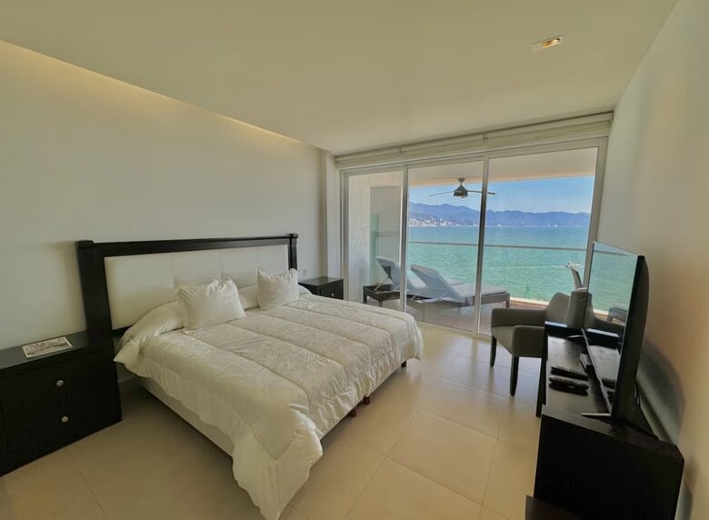 Tres Mares Oceanfront Residence at the Marina - Puerto Vallarta, Mexico