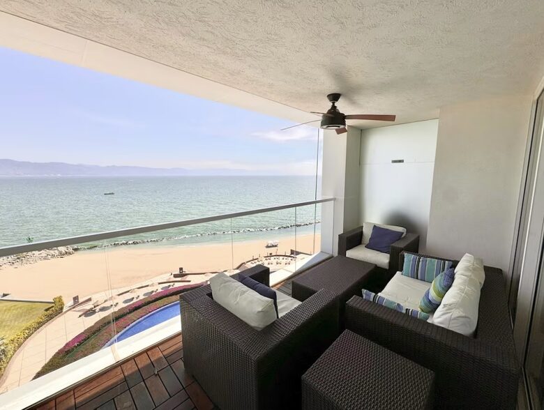 Tres Mares Oceanfront Residence at the Marina - Puerto Vallarta, Mexico