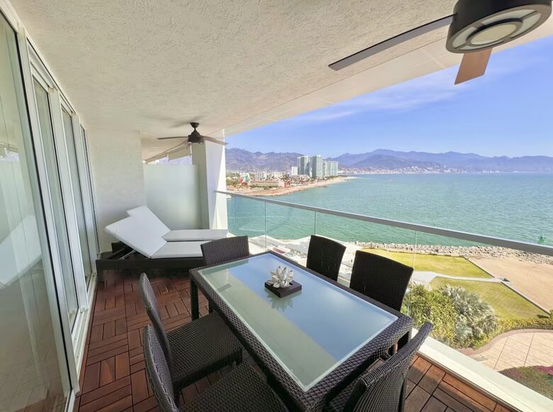 Tres Mares Oceanfront Residence at the Marina - Puerto Vallarta, Mexico