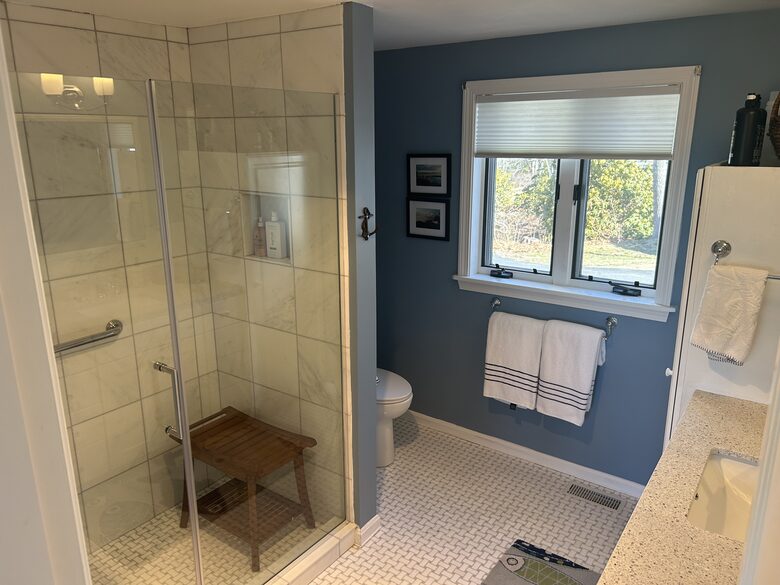 Refined Island Escape Minutes from Boothbay Harbor - Boothbay, Maine