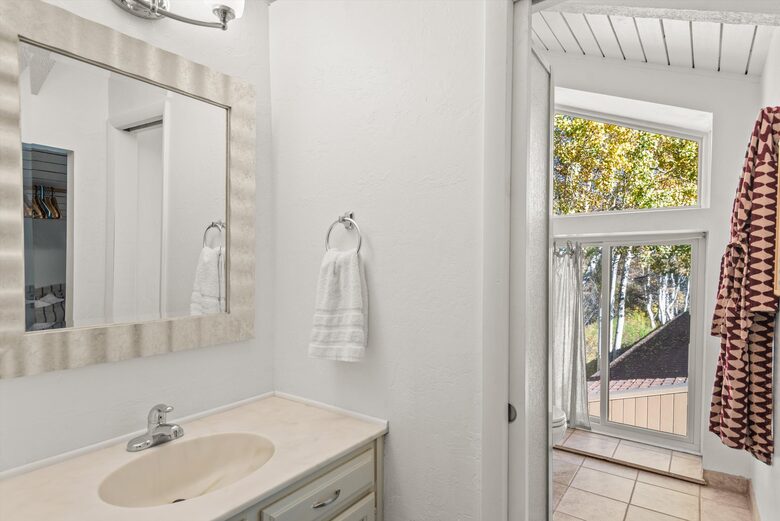 Modern Snowmass Retreat with Ski Access at Seasons Four - Snowmass Village, Colorado