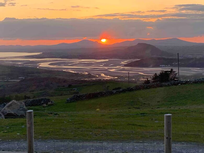 Elegant Escape Above Harlech - Harlech, United Kingdom