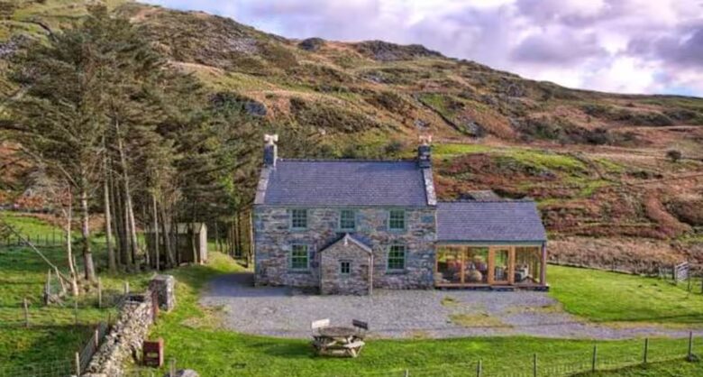 Elegant Escape Above Harlech - Harlech, United Kingdom