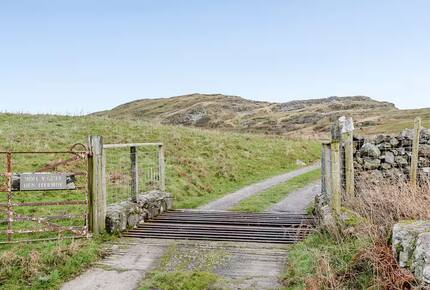 Elegant Escape Above Harlech - Harlech, United Kingdom