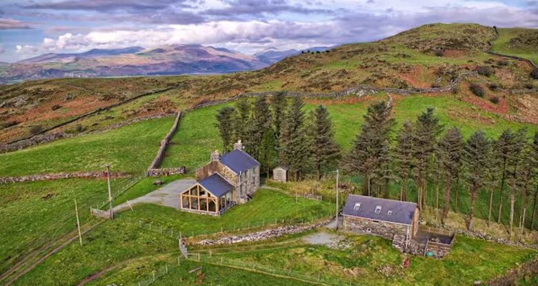 Elegant Escape Above Harlech - Harlech, United Kingdom