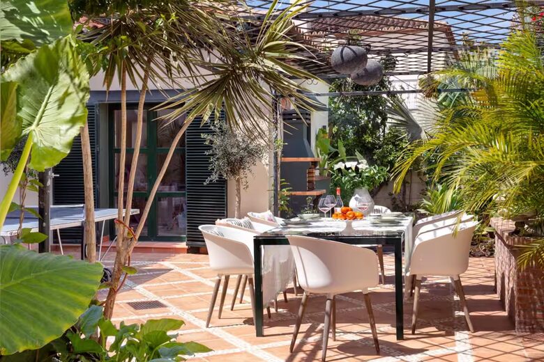 A Marbella Masterpiece of Design & Comfort - Marbella, Spain