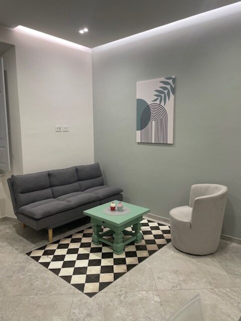 Newly Renovated Two-Bedroom Near Historic Shores - Terracina, Italy